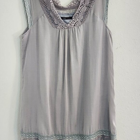 Anthropologie Hazel Sleeveless Grey dress with lace and crochet details size LG - Picture 1 of 5